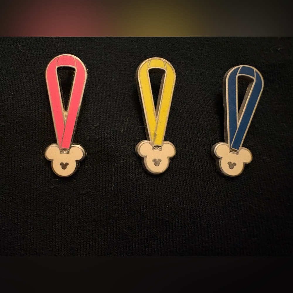 Disney Trading Pins - Colorful Lanyard Series Pins.